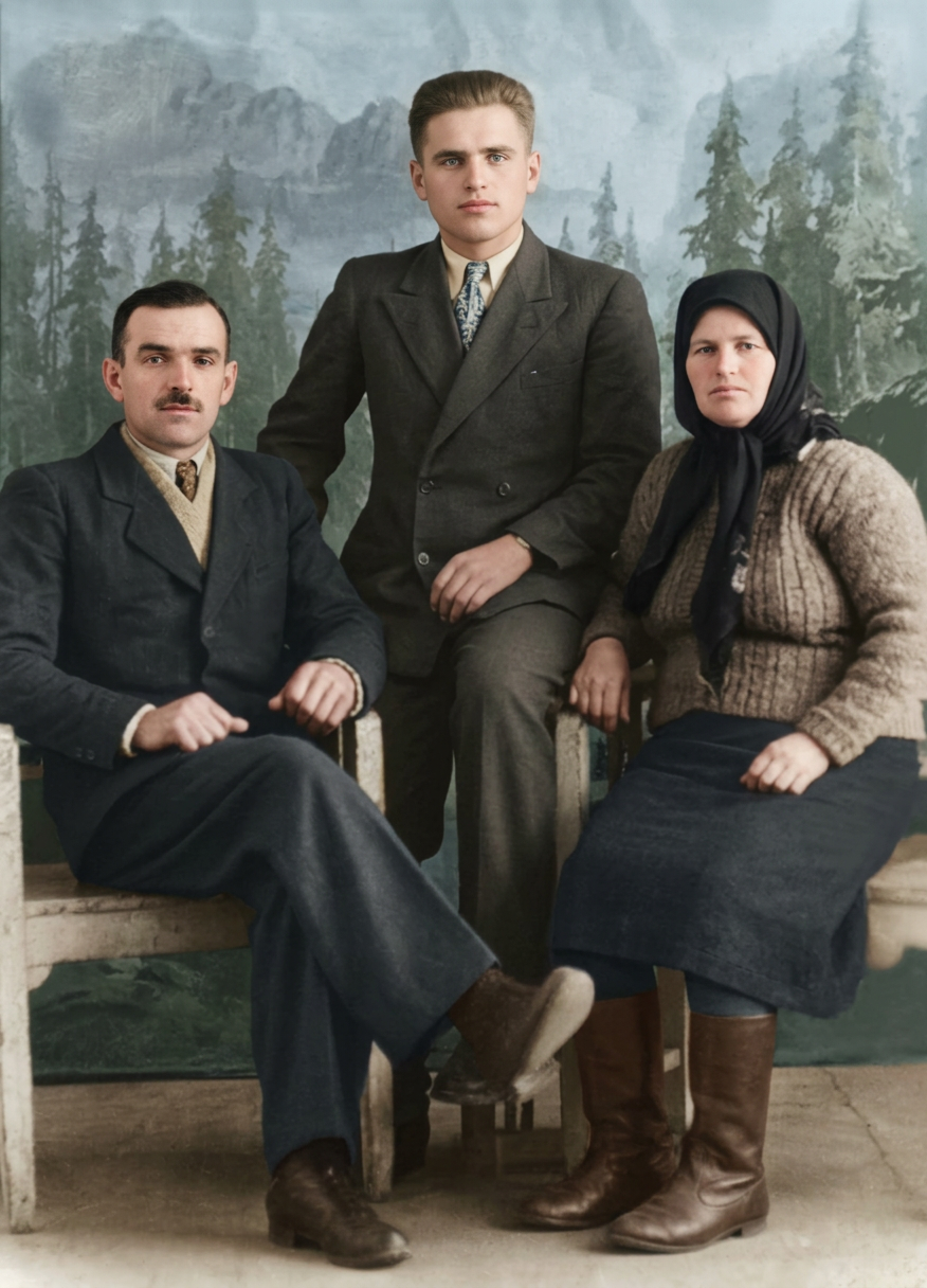 То же фото после реставрации