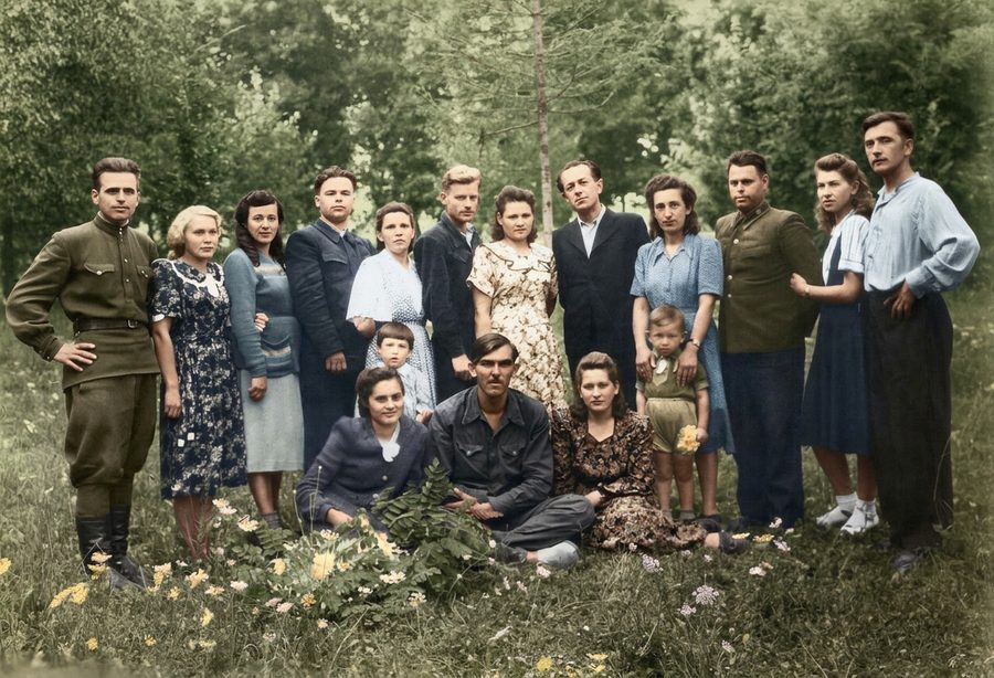 То же фото после реставрации
